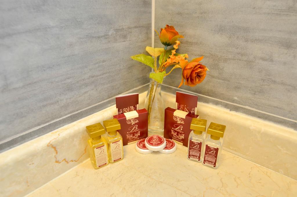Hotel Lucas Boutique 3*