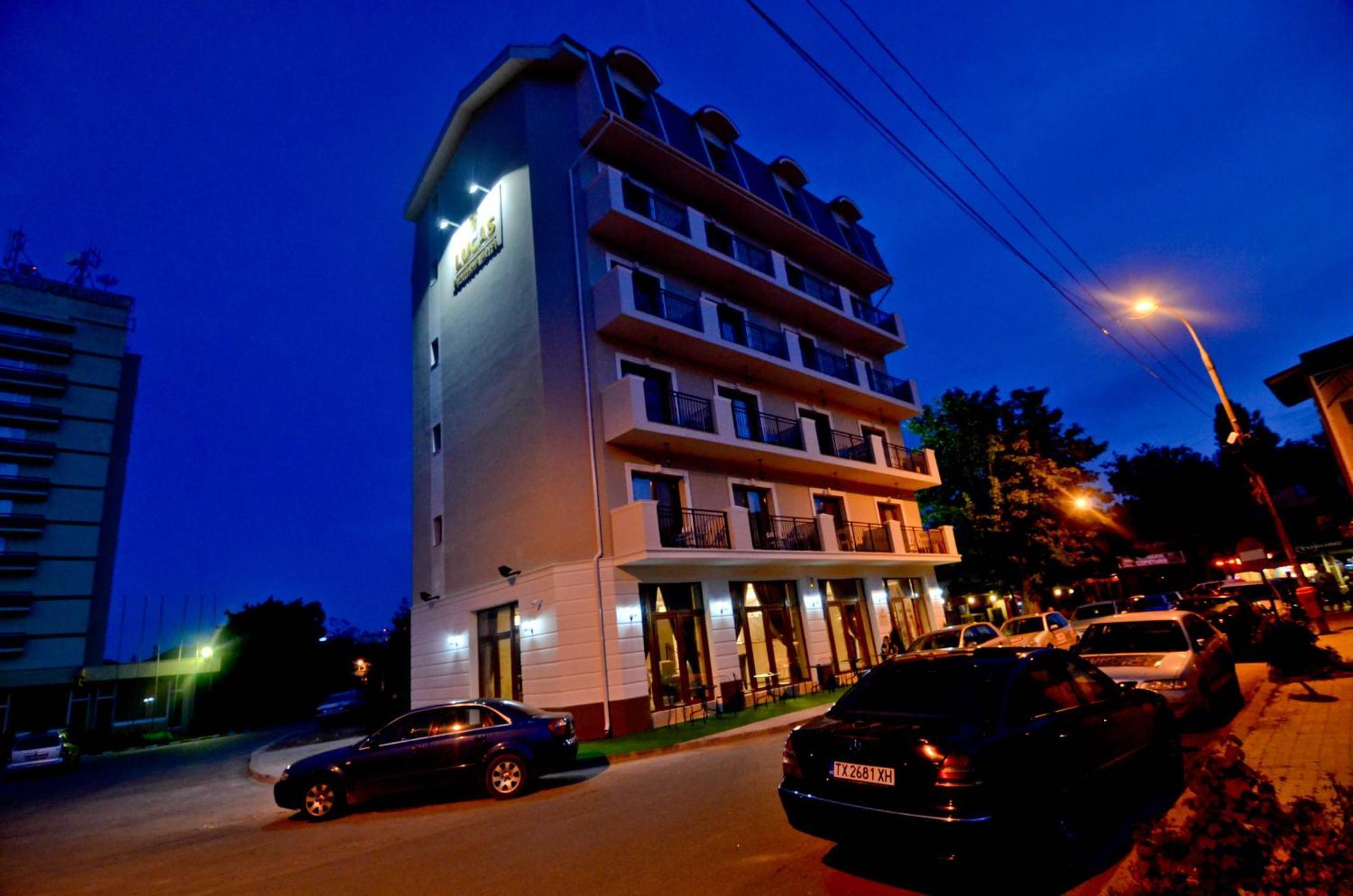 Lucas Boutique 3*